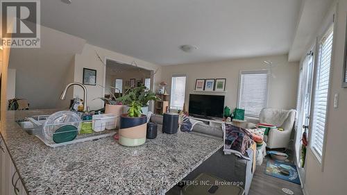 917 Apple Hill Lane, Kitchener, ON - Indoor