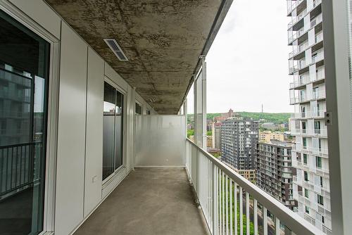 Balcon - 1910-2320 Rue Tupper, Montréal (Ville-Marie), QC - Outdoor With Exterior