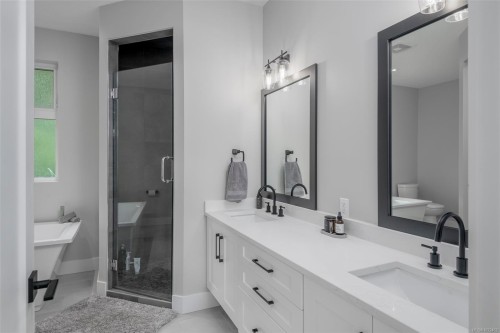 10407 Marina Vista Dr, Port Alberni, BC 