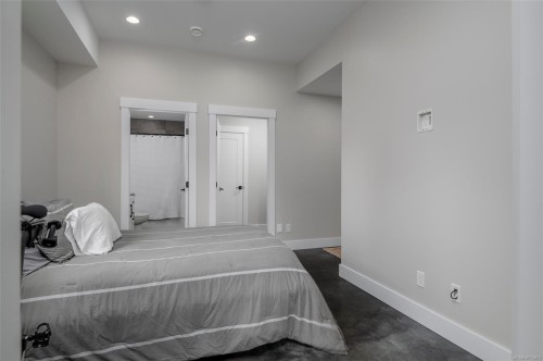 10407 Marina Vista Dr, Port Alberni, BC 