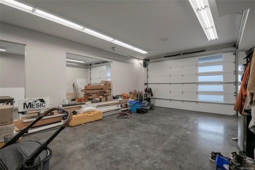 10407 Marina Vista Dr, Port Alberni, BC 