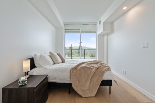 1012-2000 Hannington Rd, Langford, BC - Indoor Photo Showing Bedroom