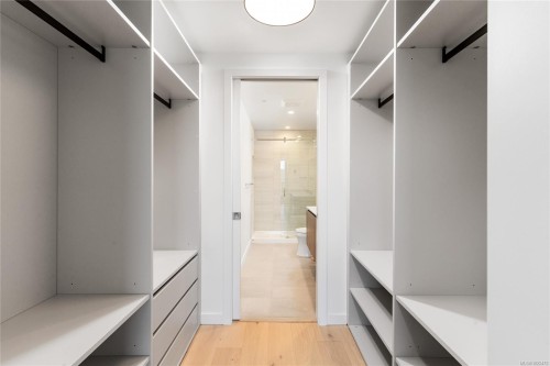 1012-2000 Hannington Rd, Langford, BC - Indoor