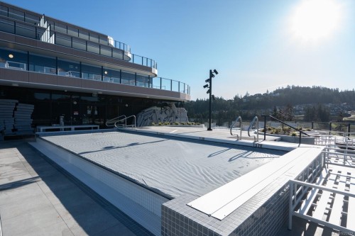 1012-2000 Hannington Rd, Langford, BC - Outdoor