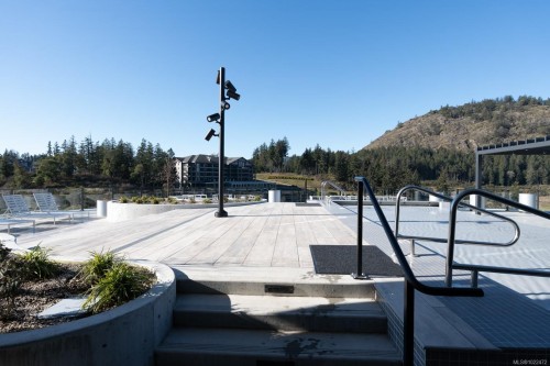 1012-2000 Hannington Rd, Langford, BC - Outdoor