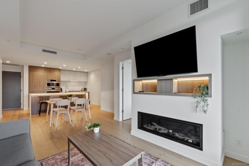 1012-2000 Hannington Rd, Langford, BC - Indoor Photo Showing Living Room With Fireplace