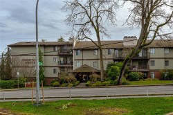 314-1655 Begbie St  Victoria, BC V8R 1L4