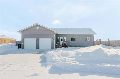 36 Veteran'S Way, Morris, MB 