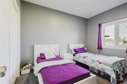 36 Veteran'S Way, Morris, MB 