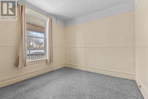 Main level bed 2 - 498 Gladstone Avenue, Ottawa, ON - Indoor Photo Showing Other Room