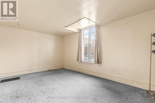 Main level living room - 498 Gladstone Avenue, Ottawa, ON - Indoor Photo Showing Other Room
