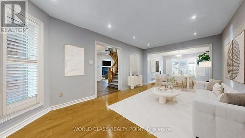 23 Kilbride Drive, Whitby, ON - Indoor Photo Showing Living Room