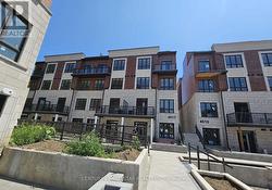 11 - 4017 HICKORY DRIVE  Mississauga, ON L4W 1L1