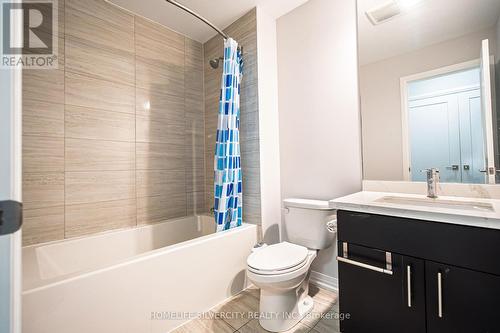 106 Columbus Gate, Hamilton, ON - Indoor Photo Showing Bathroom