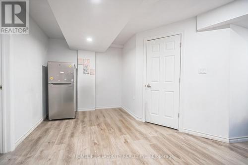 106 Columbus Gate, Hamilton, ON - Indoor Photo Showing Other Room