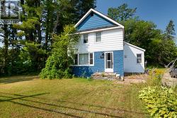 536 MUSKOKA ROAD 3 N  Huntsville, ON P1H 1C8