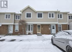 32 - 941 COOKSHIRE CRESCENT  Ottawa, ON K4A 3K4