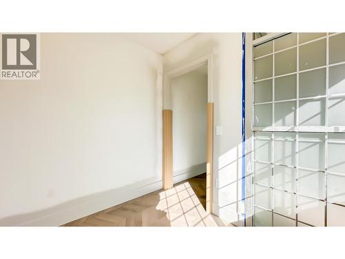 8273 Oak Street, Vancouver, BC 