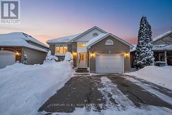 60 LEGGOTT AVENUE  Barrie, ON L4N 8B1