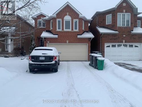 878 BLYLEVEN BOULEVARD  Mississauga, ON L5V 2J3