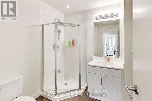 1002 - 68 Canterbury Place, Toronto, ON - Indoor Photo Showing Bathroom