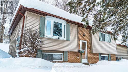 829 BIRCHWOOD DRIVE  Midland, ON L4R 4Y3