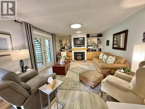 108 Lawlor Drive, Quesnel, BC - Indoor Photo Showing Living Room With Fireplace