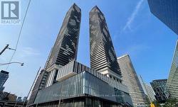 6103 - 138 DOWNES STREET  Toronto, ON M5E 0E4