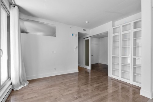 Living room - 401-1869 Rue Des Bassins, Montréal (Le Sud-Ouest), QC - Indoor Photo Showing Other Room