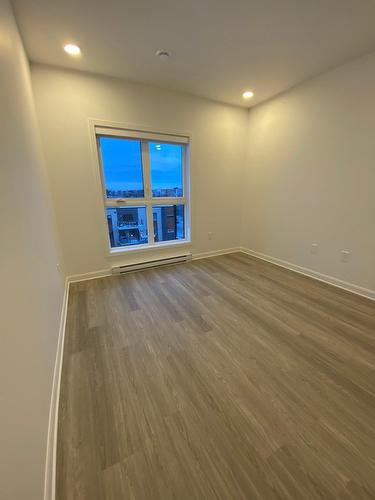 Chambre à coucher - 402-4325 Rue Des Dirigeables, Longueuil (Saint-Hubert), QC - Indoor Photo Showing Other Room