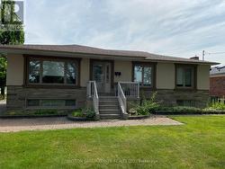 97 MANIZA ROAD  Toronto, ON M3K 1R9