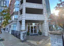 704 - 20 COLLIER STREET  Toronto, ON M4W 3Y4