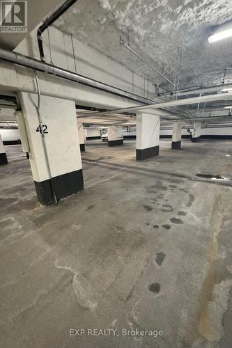 519 - 4600 Steeles Avenue E, Markham, ON - Indoor Photo Showing Garage