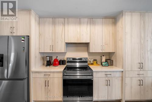 1330 Kaniv Street, Oakville, ON - Indoor Photo Showing Kitchen