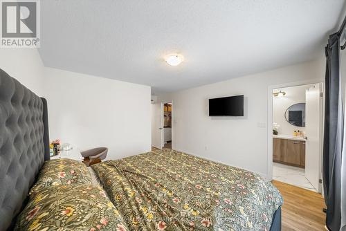 1330 Kaniv Street, Oakville, ON - Indoor Photo Showing Bedroom