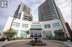 304 - 2152 LAWRENCE AVENUE E  Toronto, ON M1R 3A7