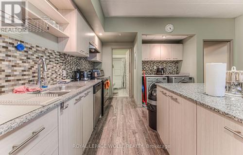 401 - 8 Hickory Street W, Waterloo, ON - Indoor Photo Showing Kitchen With Double Sink With Upgraded Kitchen