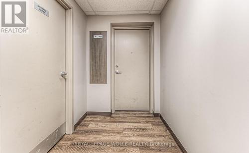 401 - 8 Hickory Street W, Waterloo, ON - Indoor Photo Showing Other Room