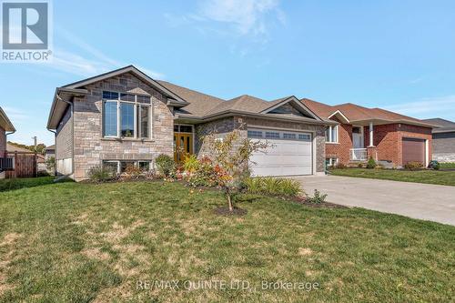 56 MCINTOSH CRESCENT  Quinte West (Murray Ward), ON K8V 0G1