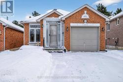 831 WENTWORTH STREET  Peterborough (Otonabee Ward 1), ON K9J 8R7