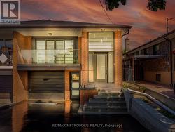 UPPER - 62 DAVELAYNE ROAD  Toronto, ON M9M 2A7