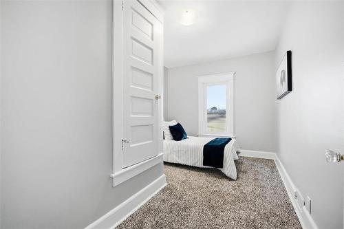 472 Walker Avenue, Winnipeg, MB - Indoor Photo Showing Other Room