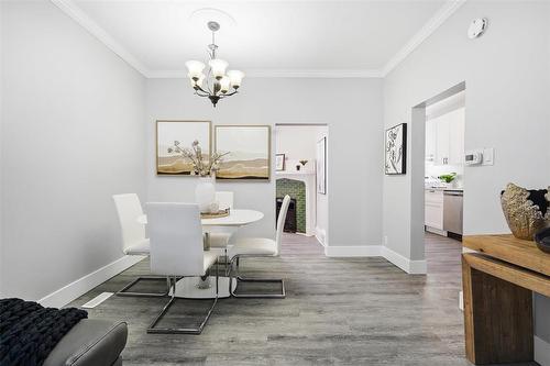 472 Walker Avenue, Winnipeg, MB - Indoor Photo Showing Dining Room