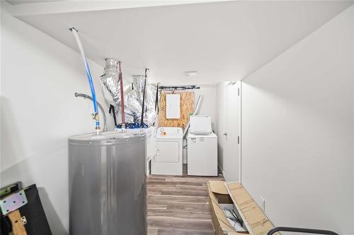 84 Woodydell Avenue, Winnipeg, MB - Indoor Photo Showing Laundry Room