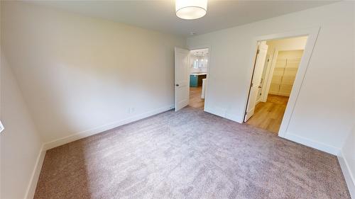 B-353 Legacy Lookout, Cranbrook, BC - Indoor Photo Showing Other Room