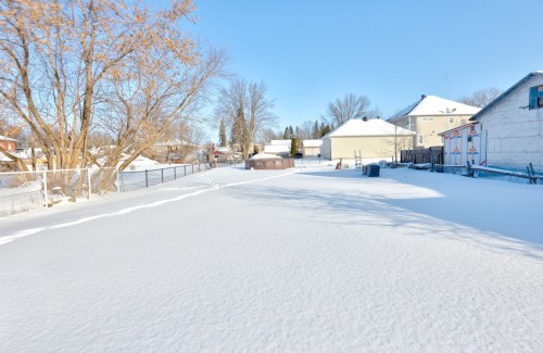 Cour - 860 Rue De Frontenac, Berthierville, QC - Outdoor