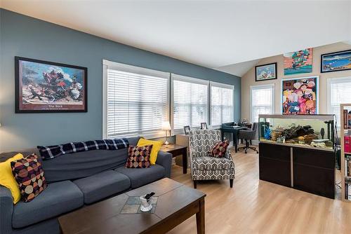 45 Renfrew St, Winnipeg, MB 