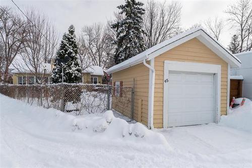 45 Renfrew St, Winnipeg, MB 