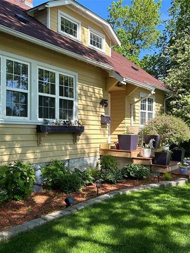 45 Renfrew St, Winnipeg, MB 