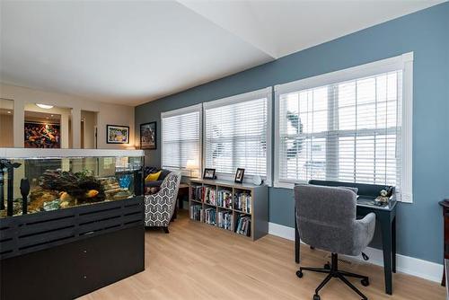 45 Renfrew St, Winnipeg, MB 